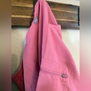 Figs Yola Scrub, pink.